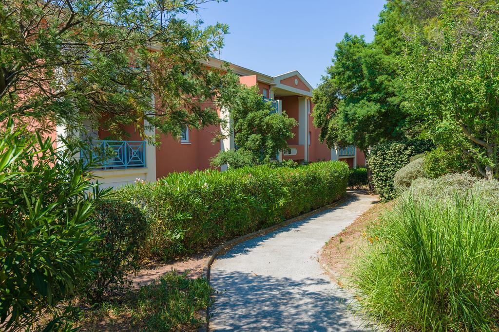 Lagrange Vacances Le Domaine Des Grands Pins Saint-Raphael  Bagian luar foto