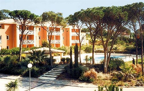 Lagrange Vacances Le Domaine Des Grands Pins Saint-Raphael  Bagian luar foto